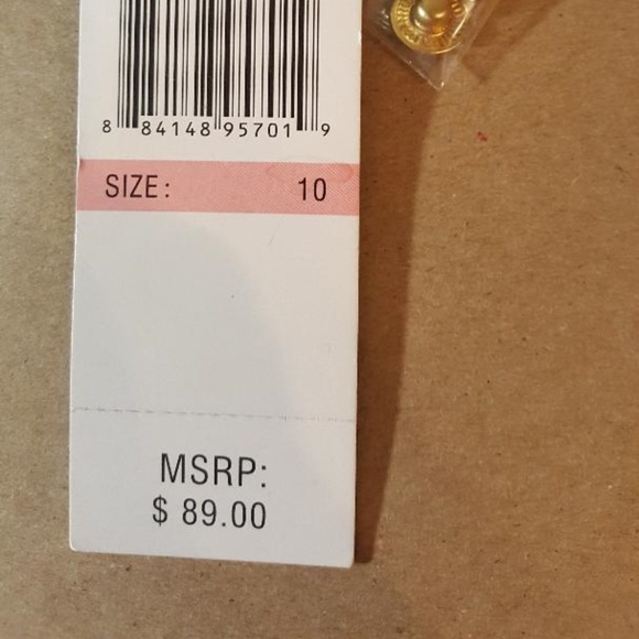 Beautiful Dress & Free Liz Claiborne Ncklce - Picture 3 of 5